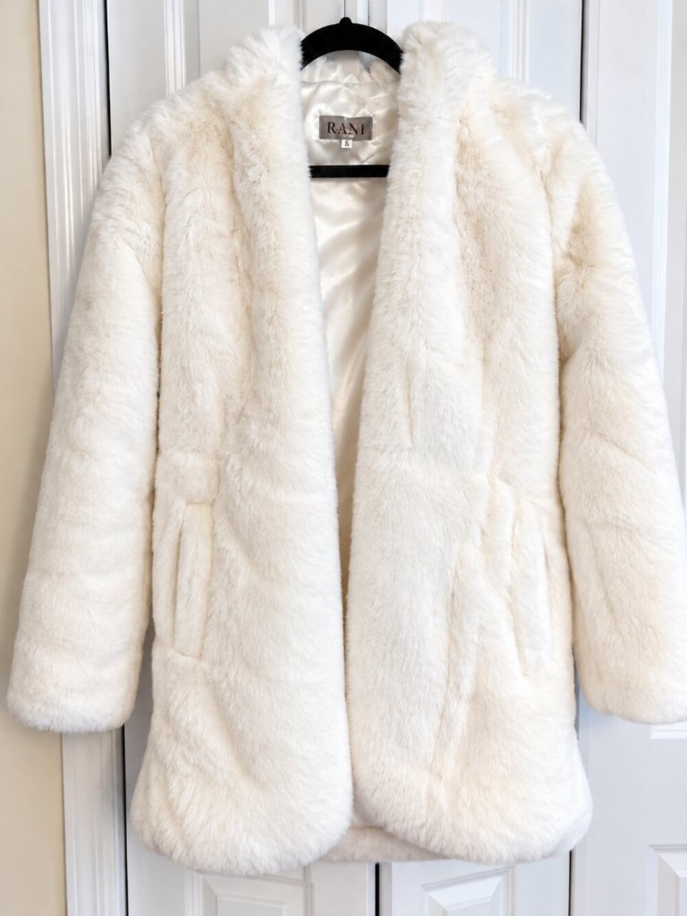RANI by Milanoo Girls Ivory Faux Fur Hooded Coat Size Small